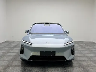 Nio ET5 2025, 17500 км, за 27700.4 USD