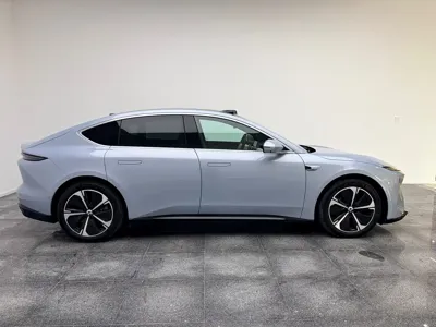 Nio ET5 2025, 17500 км, за 27700.4 USD - фото 10