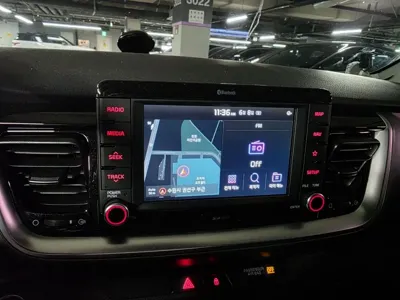 Kia Stonic 2020, 23763 км, за 10412.19 USD - фото 14