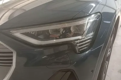 Audi e-tron 2021, 106300 км, за 24971 USD - фото 9