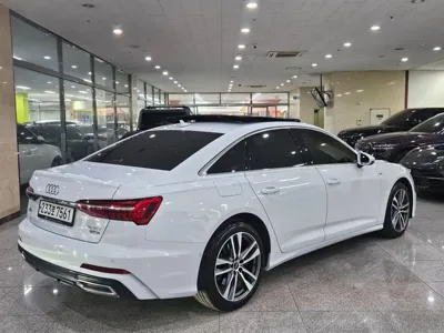 Audi A6 2021, 49133 км, за 25971.73 USD