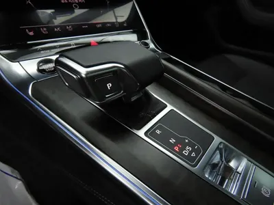 Audi A6 2021, 49133 км, за 25971.73 USD - фото 9