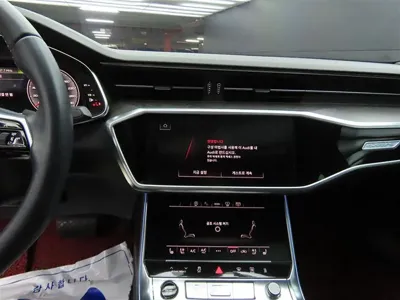 Audi A6 2021, 49133 км, за 25971.73 USD - фото 10