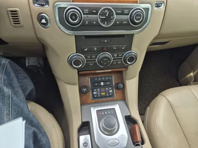 Land Rover Discovery 2013, 97605 км, за 9839.83 USD - фото 9