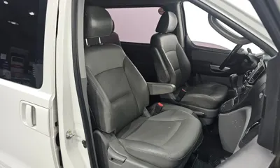 Hyundai Starex 2017, 166661 км, за 5395.56 USD - фото 12