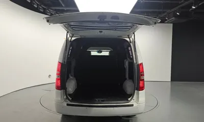 Hyundai Starex 2017, 166661 км, за 5395.56 USD - фото 20