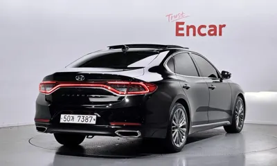 Hyundai Grandeur 2018, 60193 км, за 11898.47 USD