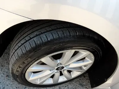 Hyundai i40 2012, 175000 км, за 3275.57 USD