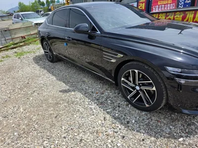 Genesis G80 2026, 1658 км, за 0 USD