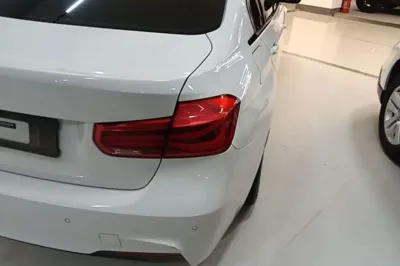 BMW 3 Series 2018, 96000 км, за 15540 USD - фото 9
