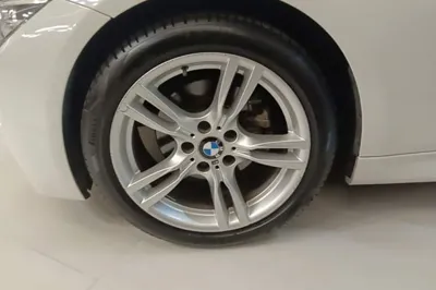BMW 3 Series 2018, 96000 км, за 15540 USD - фото 10