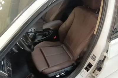 BMW 3 Series 2018, 96000 км, за 15540 USD - фото 17