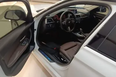 BMW 3 Series 2018, 96000 км, за 15540 USD - фото 18