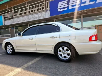 Kia Regal 2005, 105114 км, за 1444.14 USD