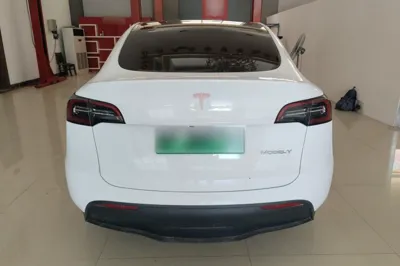 Tesla Model Y 2022, 89100 км, за 25134 USD - фото 3