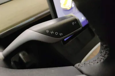 Tesla Model Y 2022, 89100 км, за 25134 USD - фото 16