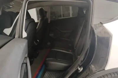 Tesla Model Y 2022, 89100 км, за 25134 USD - фото 20