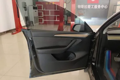 Tesla Model Y 2022, 89100 км, за 25134 USD - фото 26