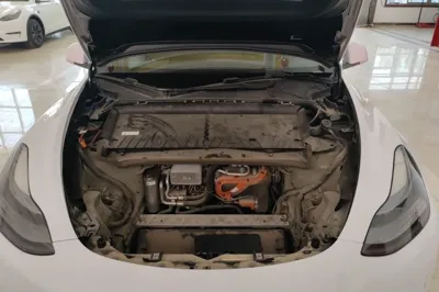 Tesla Model Y 2022, 89100 км, за 25134 USD - фото 28