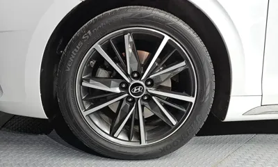 Hyundai Grandeur 2022, 84089 км, за 15798.53 USD
