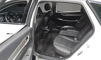Hyundai Grandeur 2022, 84089 км, за 15688.59 USD - фото 11