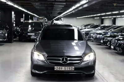 Mercedes-Benz E-Class 2019, 88400 км, за 17421.82 USD