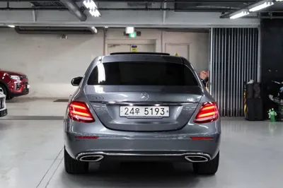 Mercedes-Benz E-Class 2019, 88400 км, за 17421.82 USD