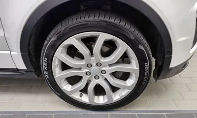 Land Rover Range Rover Evoque 2017, 119677 км, за 17839.44 USD