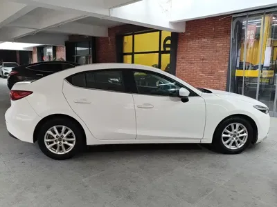 Mazda 3 Axela 2018, 103900 км, за 4988.13 USD