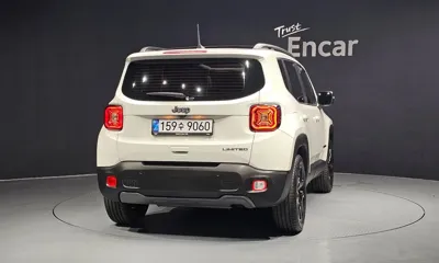 Jeep Renegade 2023, 4777 км, за 18839.44 USD