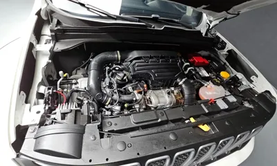Jeep Renegade 2023, 4777 км, за 18688.54 USD - фото 6