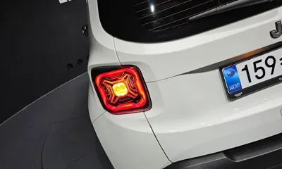 Jeep Renegade 2023, 4777 км, за 18688.54 USD - фото 23