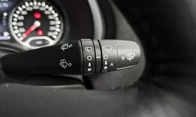 Jeep Renegade 2023, 4777 км, за 18688.54 USD - фото 27