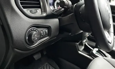 Jeep Renegade 2023, 4777 км, за 18688.54 USD - фото 30