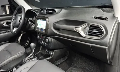 Jeep Renegade 2023, 4777 км, за 18688.54 USD - фото 31