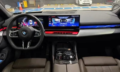 BMW 5-Series 2025, 11400 км, за 39654.15 USD - фото 7