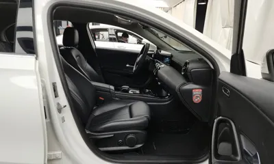 Mercedes-Benz A-Class 2020, 59239 км, за 14105.95 USD - фото 11