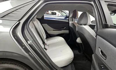 Hyundai Avante 2021, 29651 км, за 12465.54 USD - фото 12