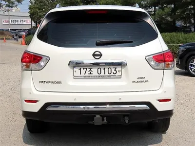 Nissan Pathfinder 2016, 134468 км, за 6175.65 USD