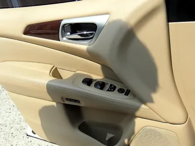 Nissan Pathfinder 2016, 134468 км, за 6175.65 USD - фото 12