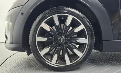 MINI Cooper 2023, 52478 км, за 16213.73 USD