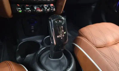 MINI Cooper 2023, 52478 км, за 16083.86 USD - фото 9