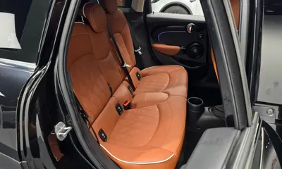 MINI Cooper 2023, 52478 км, за 16083.86 USD - фото 26