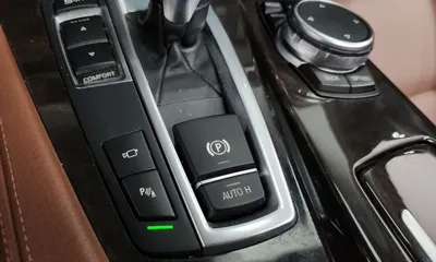BMW 5-Series 2015, 120865 км, за 7947.89 USD - фото 19