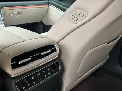 Genesis GV80 2024, 23000 км, за 61623.29 USD - фото 8