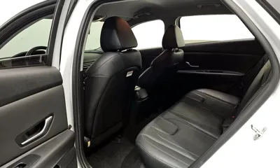 Hyundai Avante 2021, 72040 км, за 11115.5 USD - фото 12