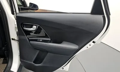 Kia Niro 2017, 101219 км, за 8847.26 USD - фото 29