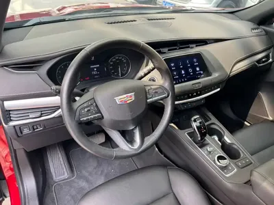 Cadillac XT4 2022, 19000 км, за 15714.82 USD