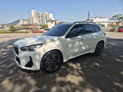 BMW X1 2025, 5400 км, за 30575.1 USD