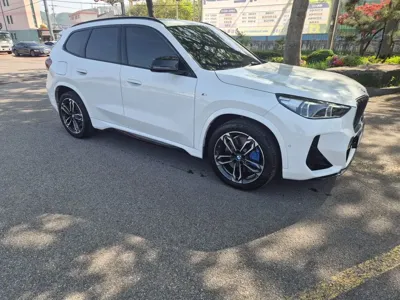 BMW X1 2025, 5400 км, за 30575.1 USD